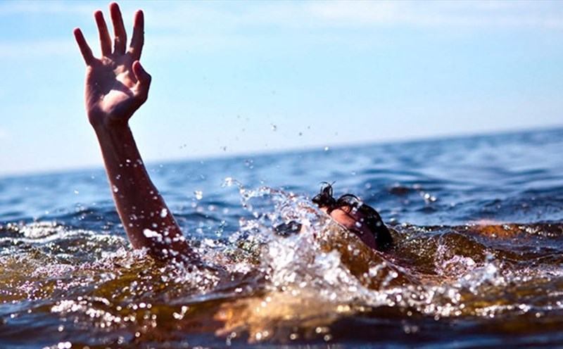 nằm mơ thấy mình bị chết đuối