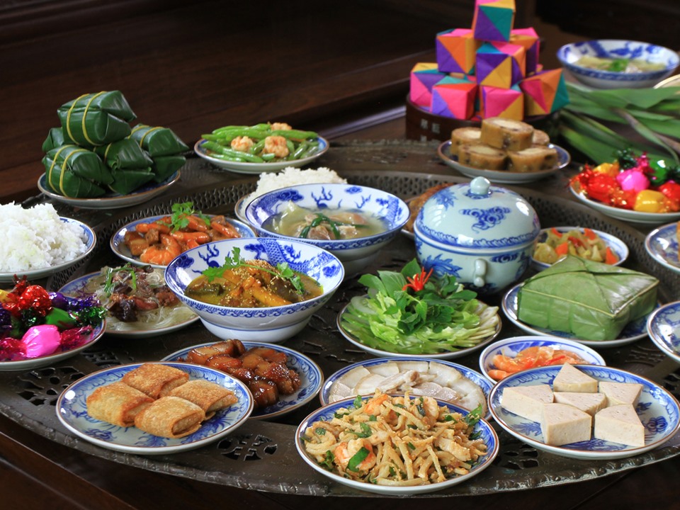 Văn Khấn Cúng Tất Niên 2024 Chuẩn Nhất Cho Gia Tiên, Công Ty 4 Văn khấn cúng tất niên tại gia