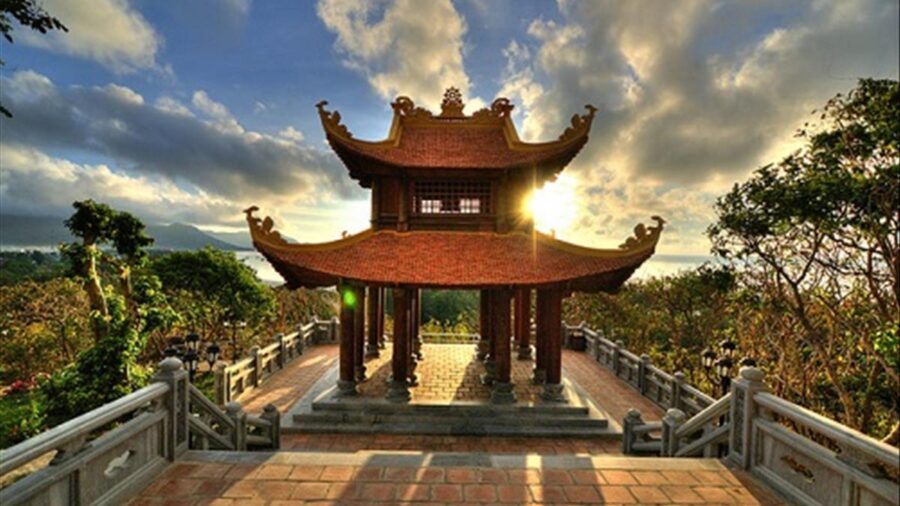 nằm mơ thấy đi chùa
