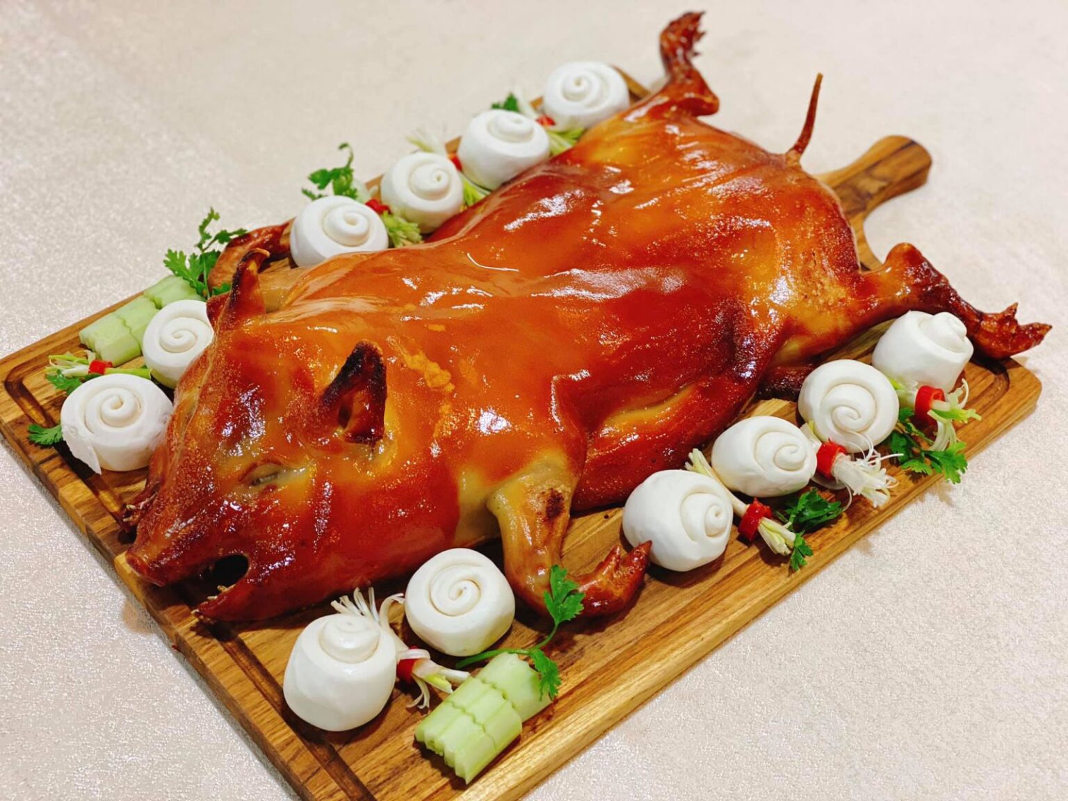 Mơ thấy heo quay nguyên con