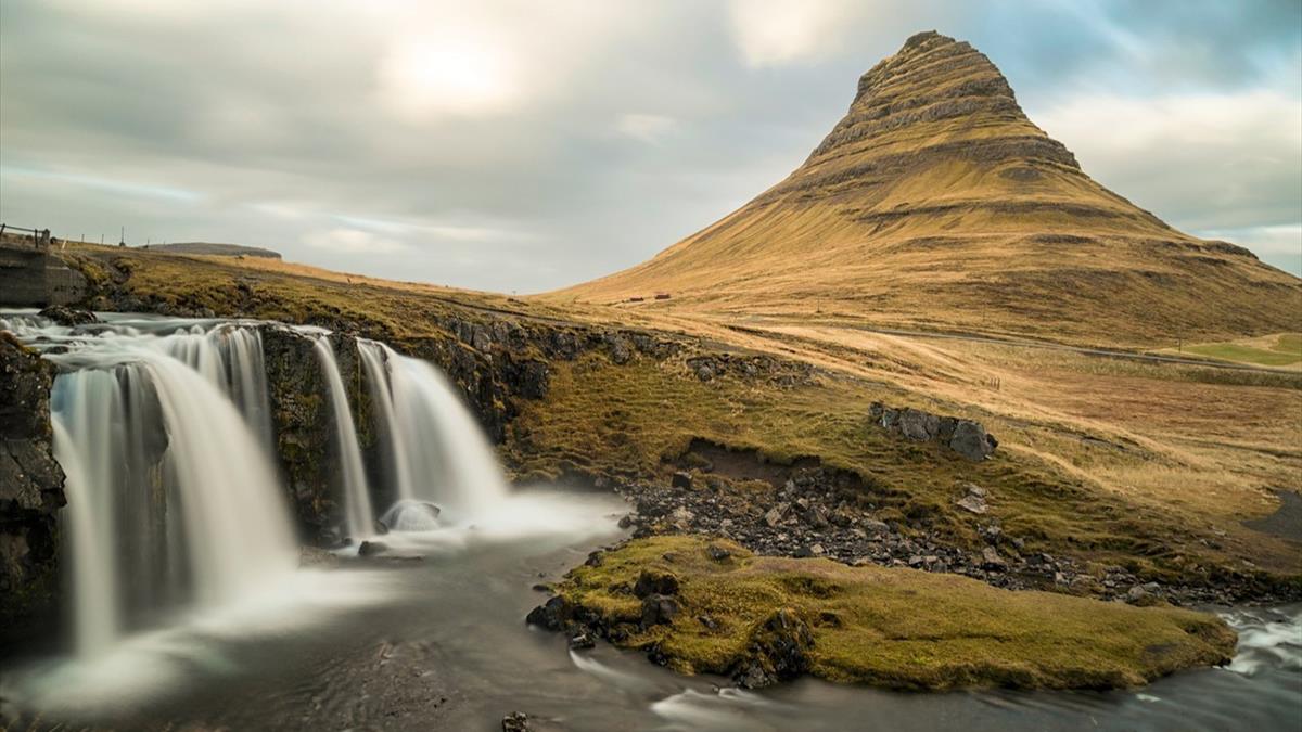 Mơ Thấy Núi Giải Mã 35+ Điềm Báo Và Số May Mắn 2026 1 giải mã giấc mơ thấy núi