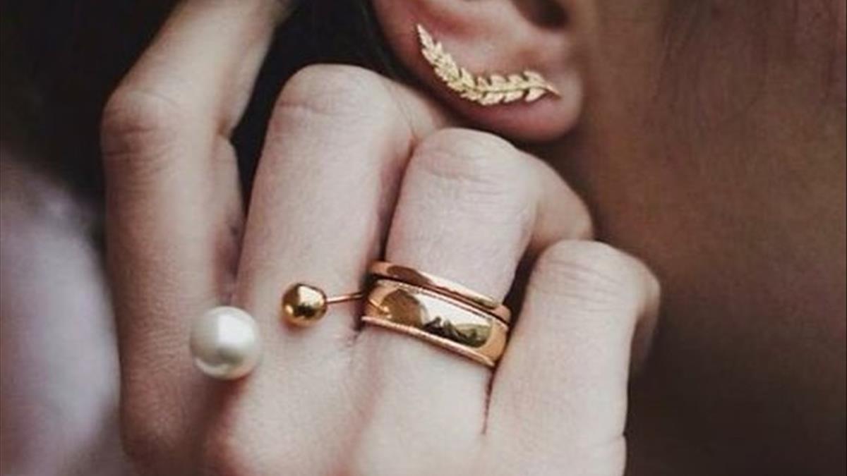 Mơ Thấy Nhẫn Vàng Giải Mã Điềm Báo Và Số May Mắn 2026 6 Mơ thấy nhẫn vàng và con số may mắn