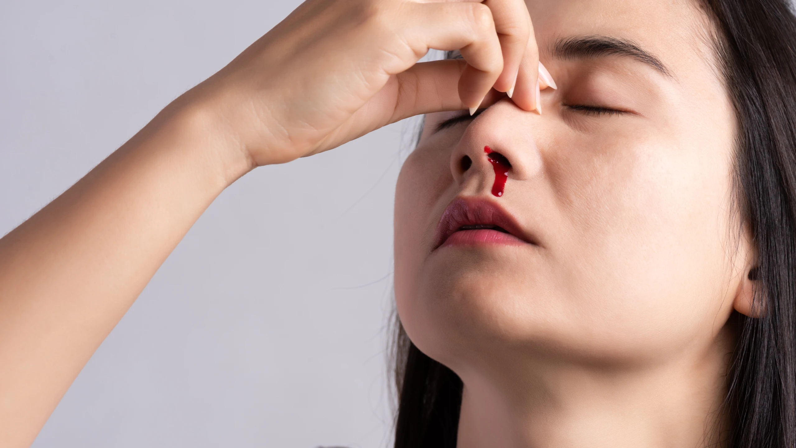 bà bầu mơ chảy máu mũi