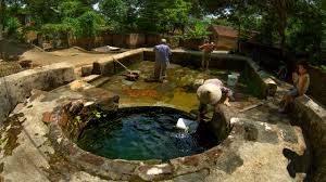 Mơ Thấy Giếng Nước Báo Hiệu Điềm Gì? Luận Giải & Số Đẹp 2 nằm mơ thấy giếng nước trong vắt