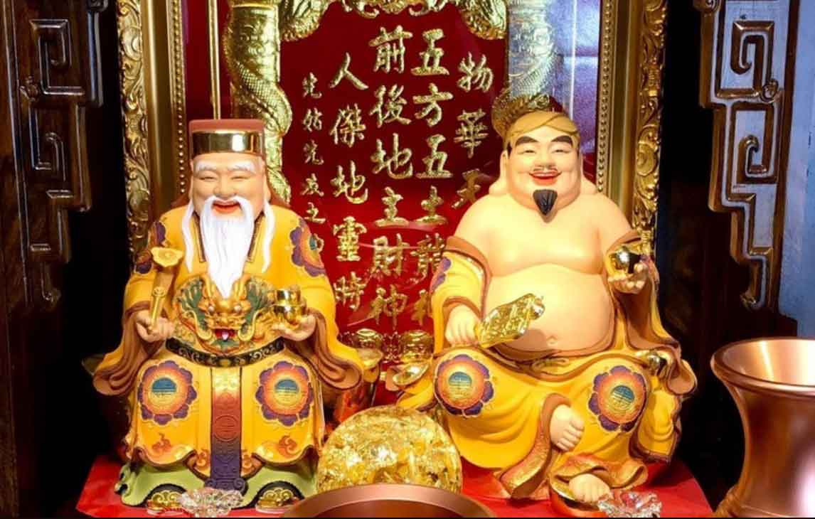 cách tắm cho thần tài thổ địa