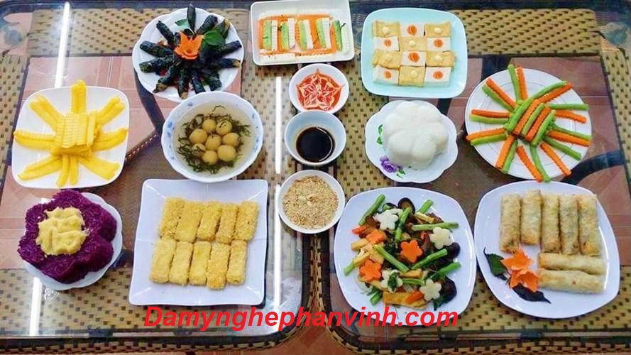 nghi lễ cúng cơm cho người mới mất