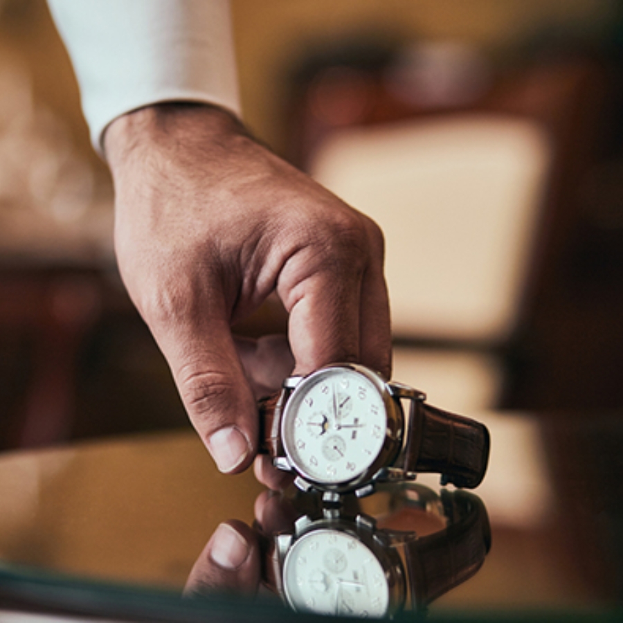 mơ thấy đồng hồ vàng