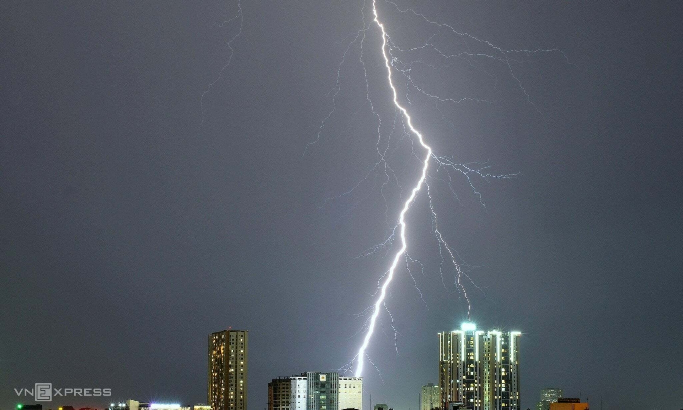 Chiêm bao thấy sấm chớp đánh vào nhà