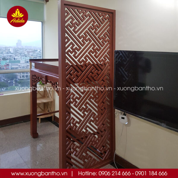 Vách ngăn CNC phòng thờ chữ Vạn