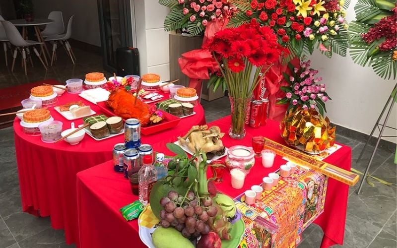 Mâm cúng trong văn khấn mở hàng đầu năm