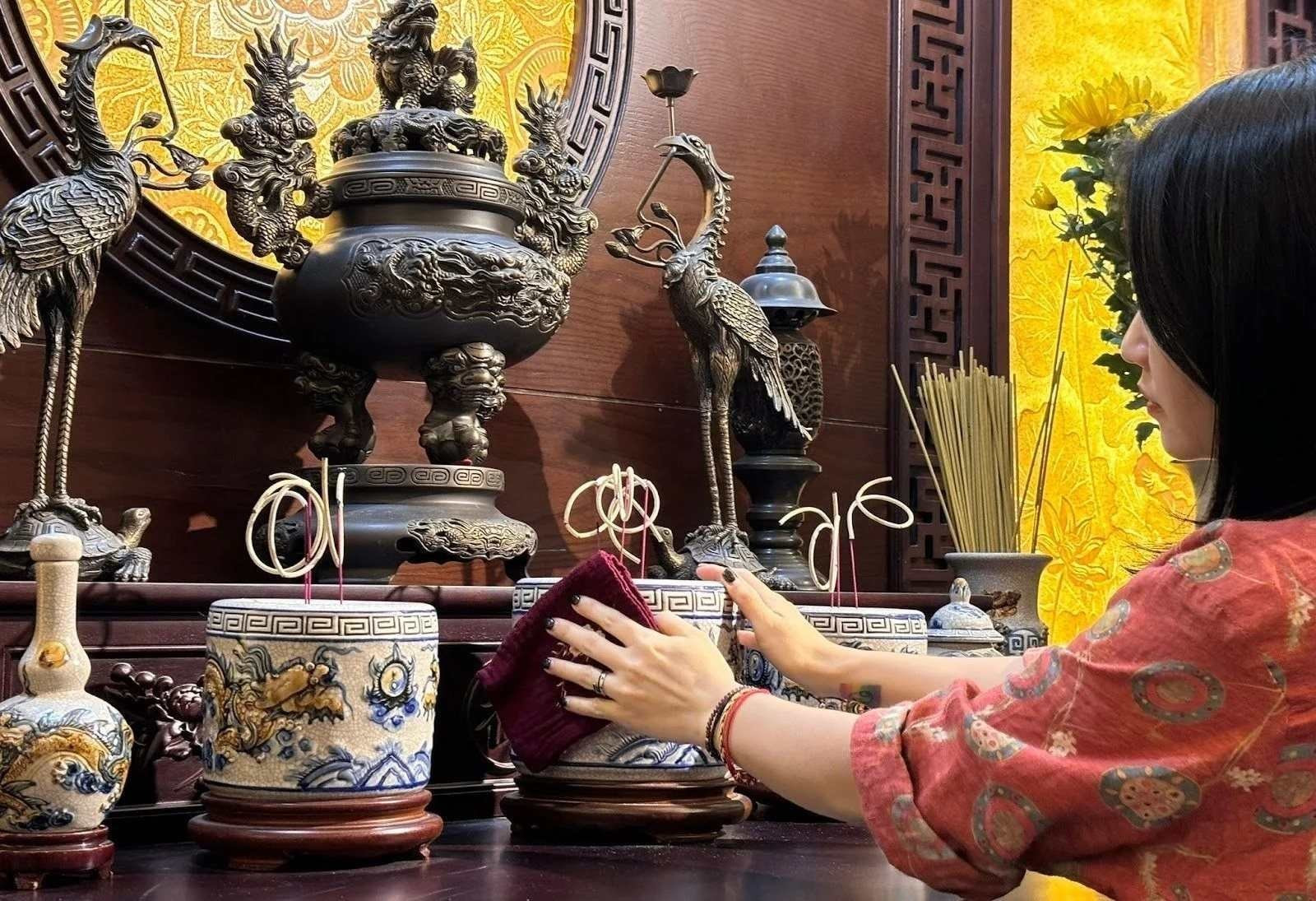 Giải Đáp Không Tỉa Chân Nhang Có Được Không Từ Chuyên Gia 2 cuối năm không tỉa chân nhang có được không