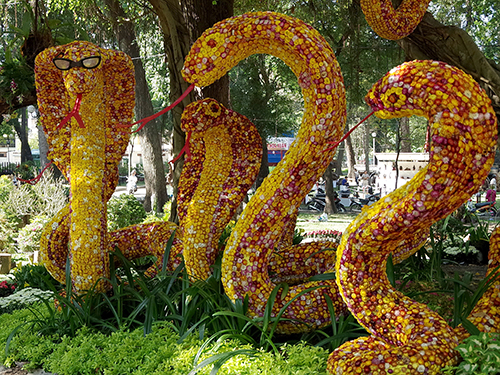 2013 mệnh gì hợp màu gì