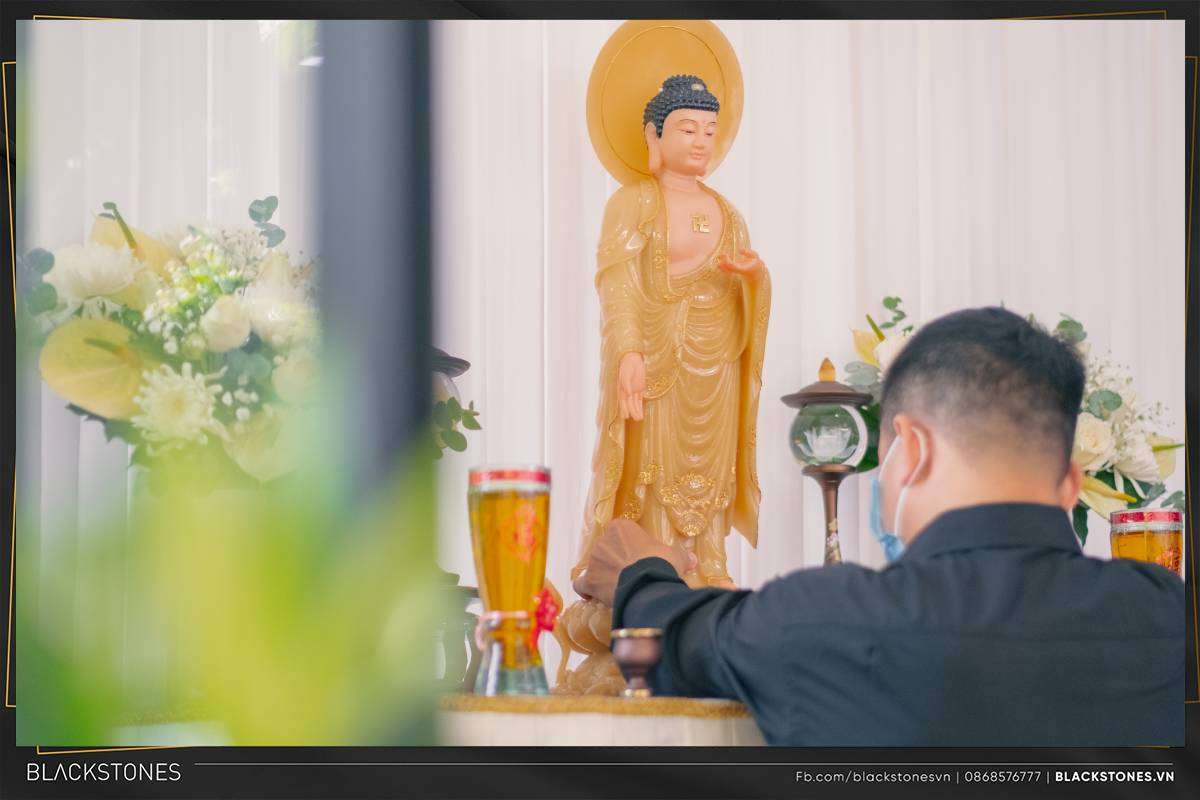 đi đám ma mùng 1 Tết có sao không