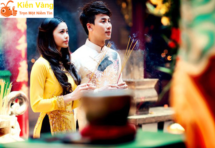 Thap nhang cau may man