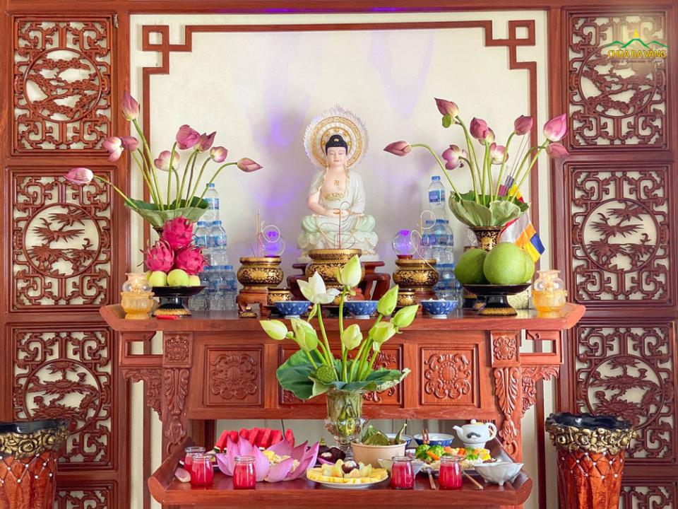 Văn Khấn Phật Tại Gia 2026 Hướng Dẫn Sắm Lễ Cúng Bái 2 lễ vật cúng phật tại gia