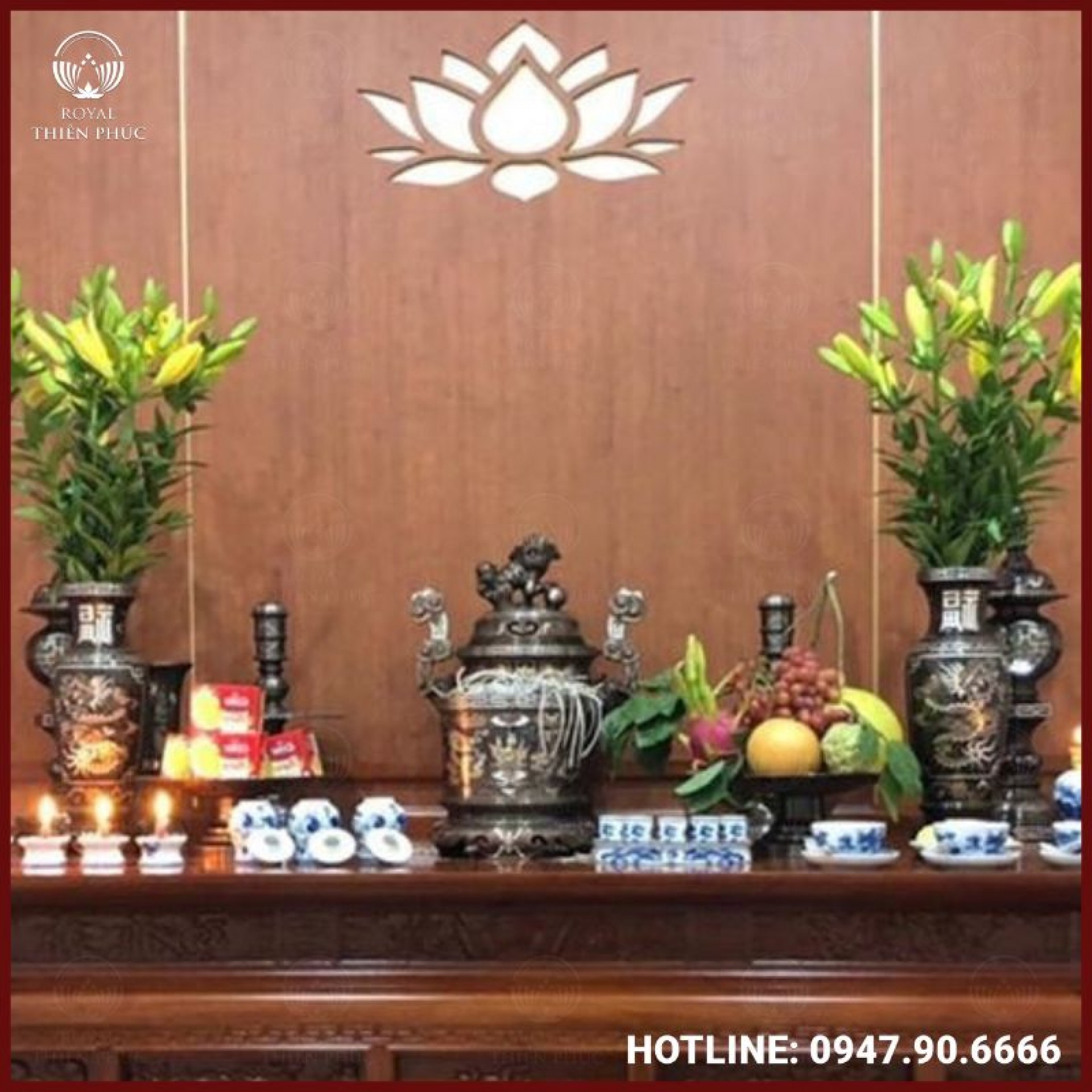 Bàn thờ gia tiên có nên cắm hoa ly