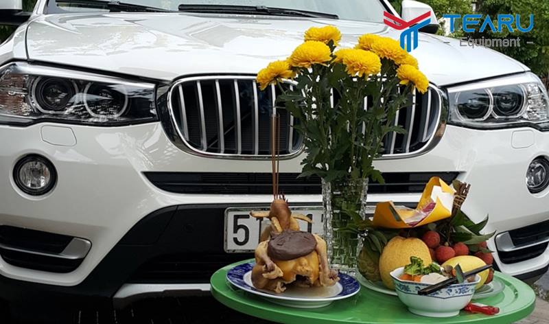 Văn Khấn Cúng Xe Mới 2026 Bài Cúng Chuẩn Rước Tài Lộc 1 văn khấn cúng xe ô tô mới