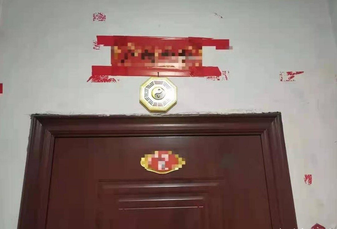 Bài khấn khi treo gương bát quái tại nhà