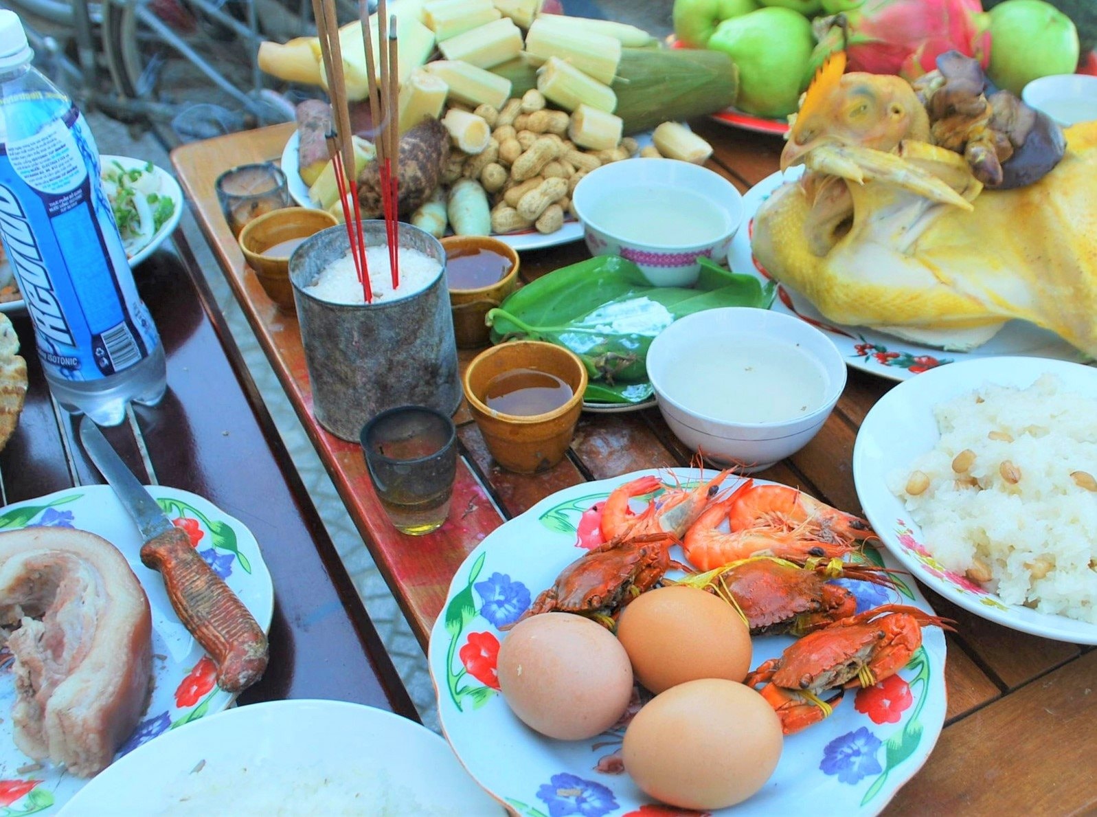 cách soạn mâm cúng đất