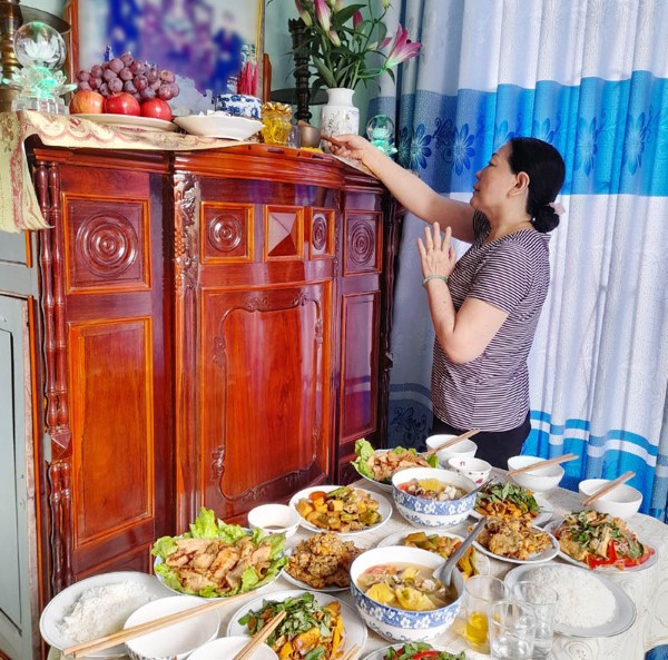 Mẫu văn khấn giỗ đầu tại gia tiên chuẩn nhất