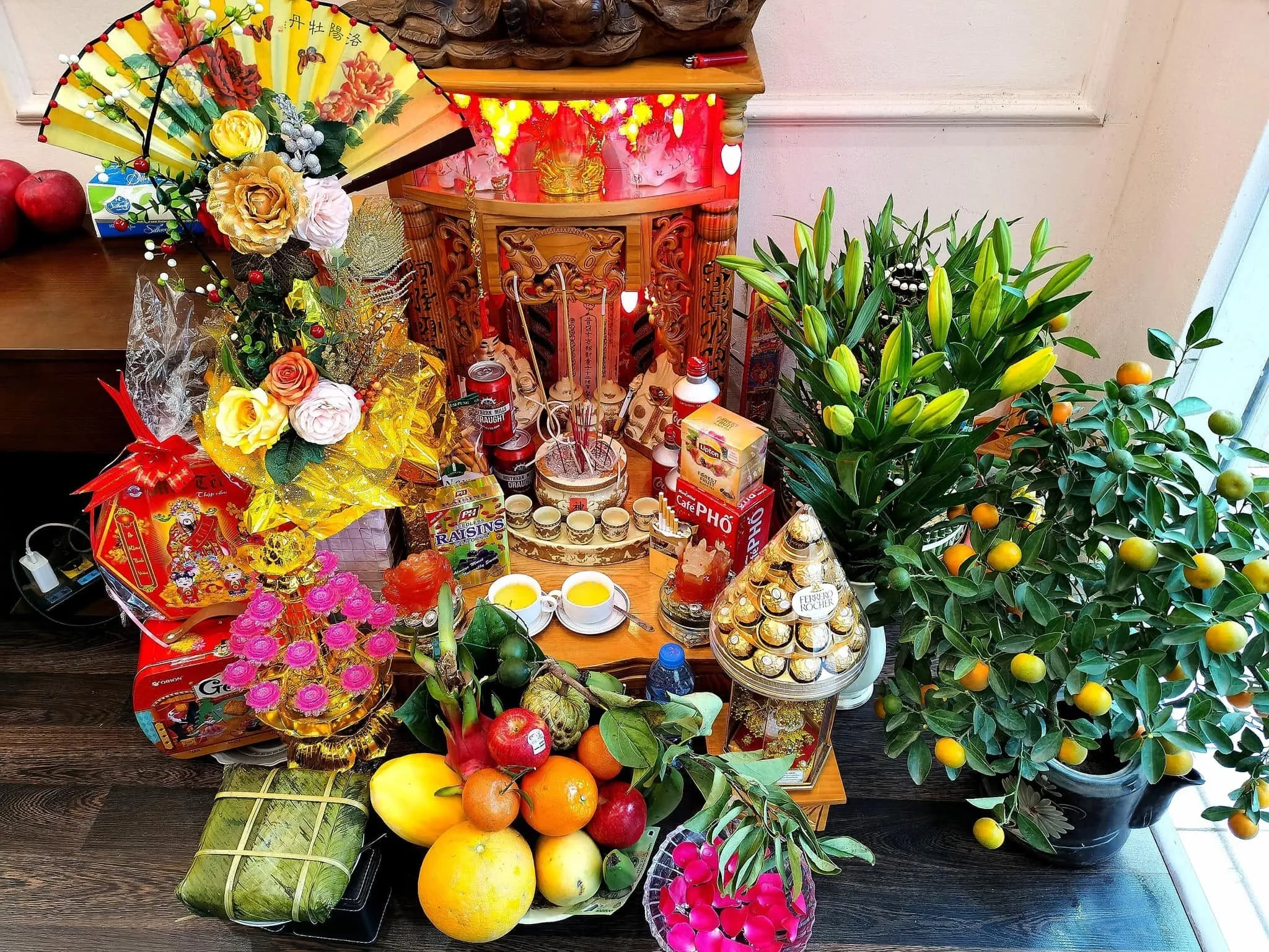 Hướng dẫn trang trí bàn thờ ông địa ngày Tết hút tài lộc 6 trang trí bàn thờ ông địa ngày tết