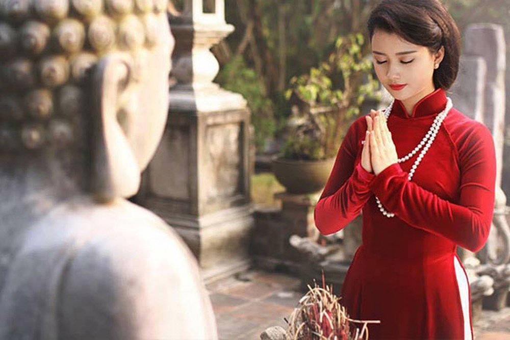 mùng 1 tết nên đọc kinh gì