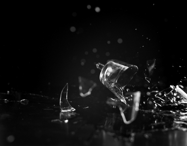 Điềm báo làm vỡ cốc ngày mùng 3 Tết