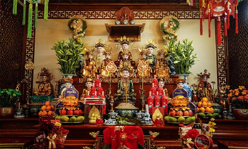 sắm lễ cúng Tứ Phủ