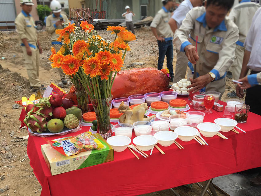 Văn Khấn Động Thổ Xây Nhà 2026 Bài Cúng Chuẩn Phong Thủy 5 văn khấn động thổ ngoài trời