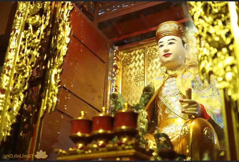 Văn Khấn Quan Hoàng Mười và Cách Cúng Lễ Đúng Chuẩn 3 bài khấn quan hoàng mười cầu tài lộc