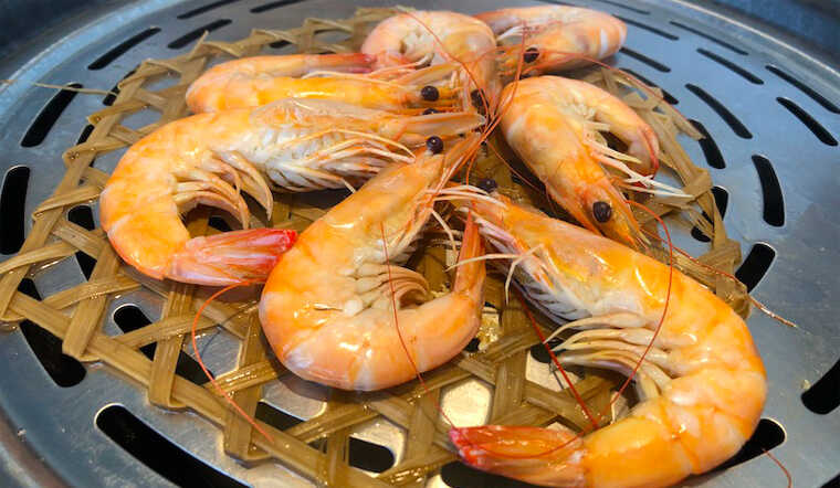 Ăn tôm ngày tết theo góc nhìn khoa học