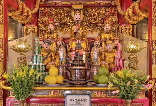 van khan vua cha ngoc hoang 5695