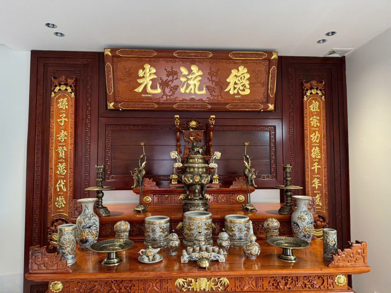 đặt bát hương đúng cách