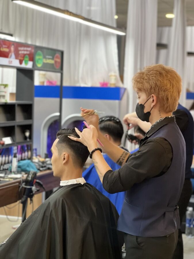 Lịch cắt tóc tháng 5 2026